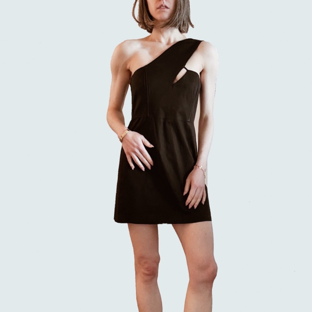 Elegant Black One-Shoulder Dress